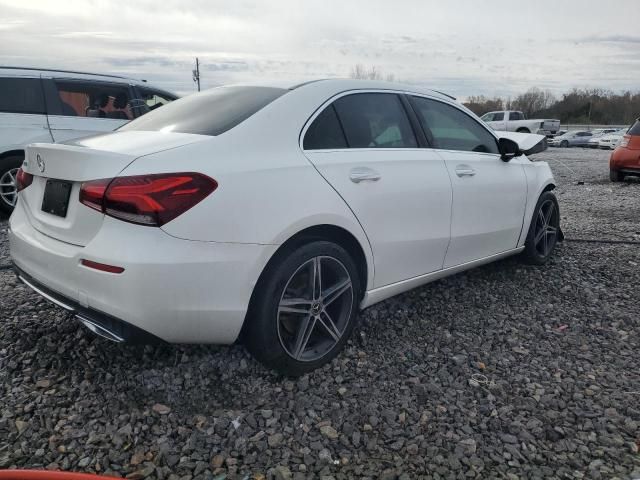 2019 Mercedes-Benz A 220