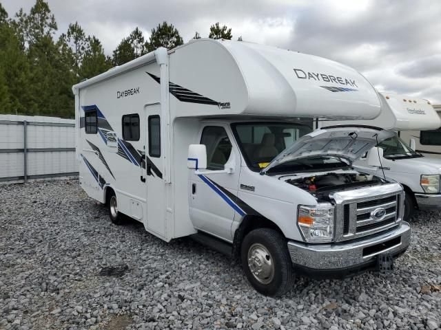 2019 Ford Econoline E350 Super Duty Cutaway Van