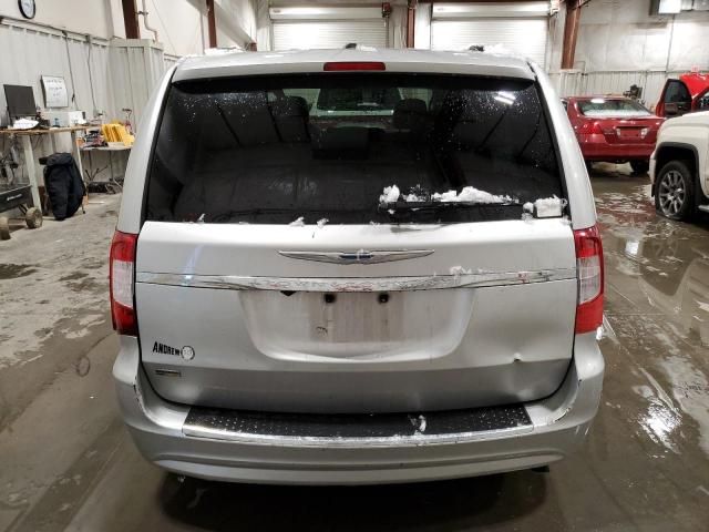 2012 Chrysler Town & Country Touring