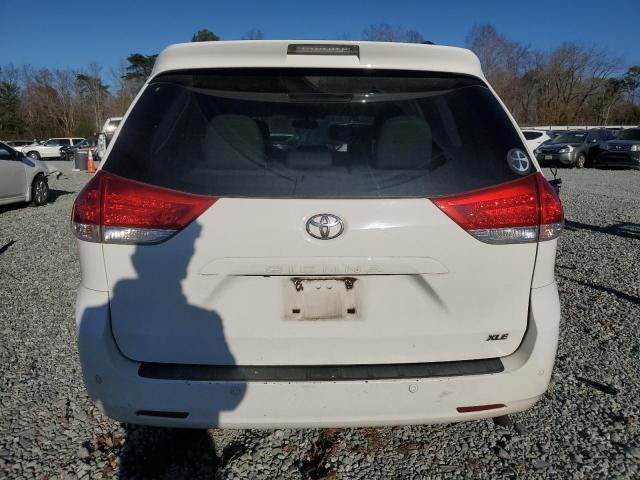 2014 Toyota Sienna XLE