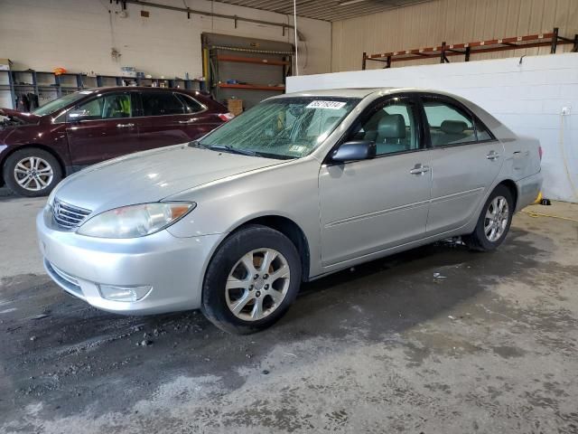 2005 Toyota Camry LE