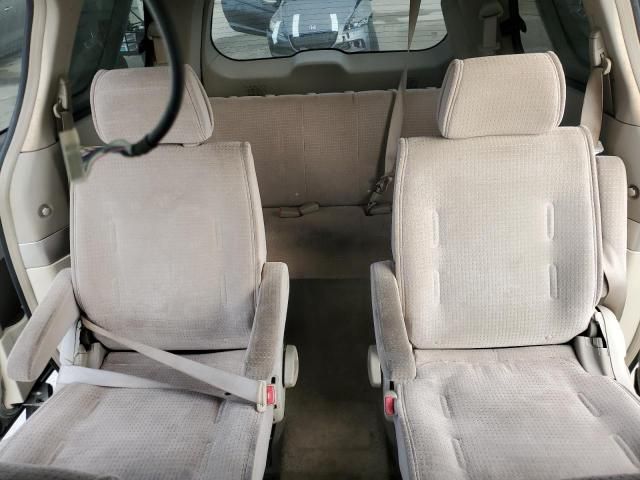 2004 Nissan Quest S