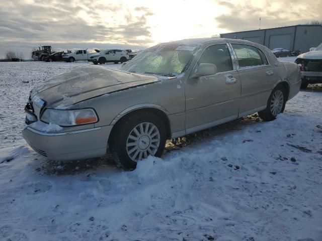 2011 Lincoln Town Car Signature Limited