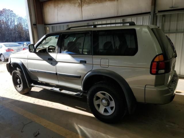 2002 Mitsubishi Montero Sport ES