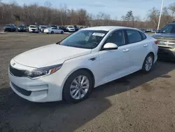 KIA Vehiculos salvage en venta: 2016 KIA Optima LX