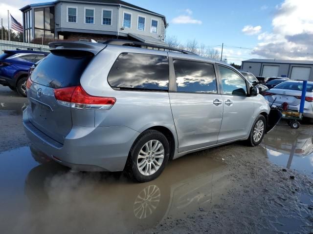 2012 Toyota Sienna XLE