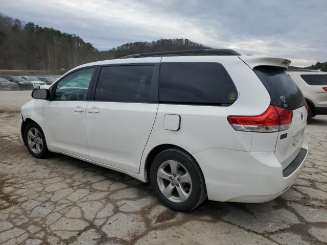 2014 Toyota Sienna LE