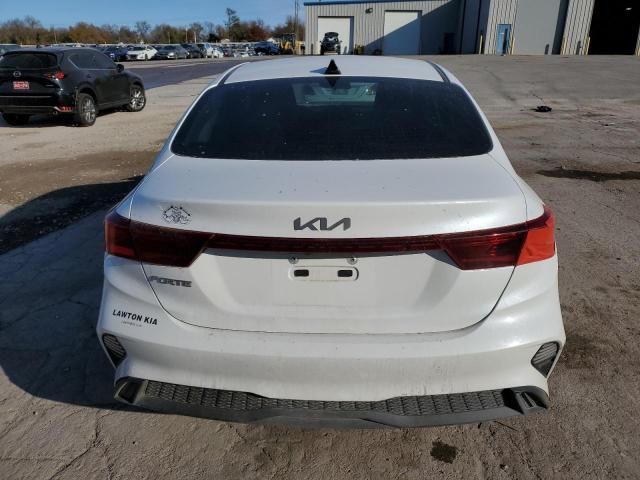 2023 KIA Forte LX