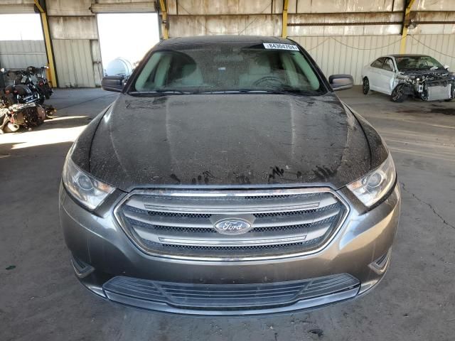 2018 Ford Taurus SE