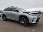 2017 Toyota Highlander SE