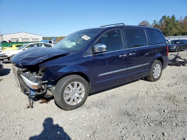 2012 Chrysler Town & Country Touring L