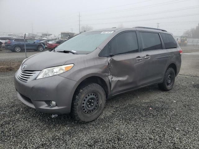 2014 Toyota Sienna XLE