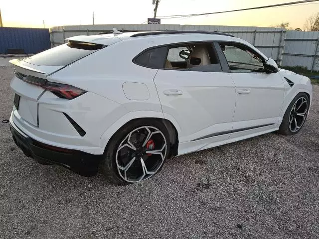 2022 Lamborghini Urus