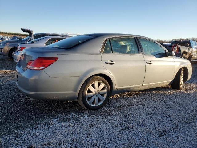 2005 Toyota Avalon XL