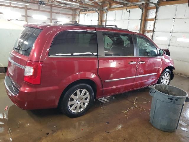 2015 Chrysler Town & Country Touring