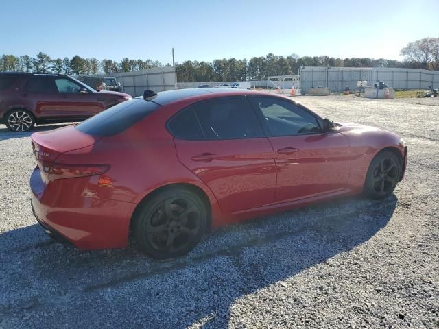 2017 Alfa Romeo Giulia Q4