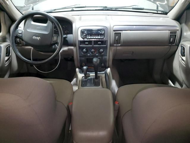 2004 Jeep Grand Cherokee Laredo