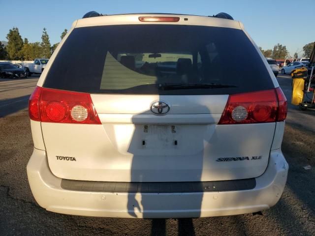 2009 Toyota Sienna XLE