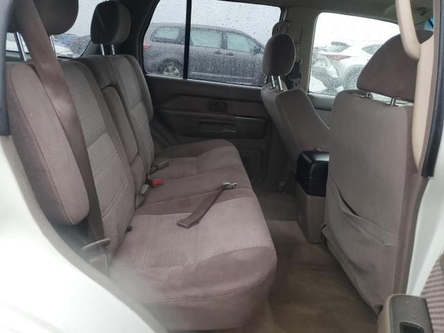 2004 Nissan Pathfinder LE