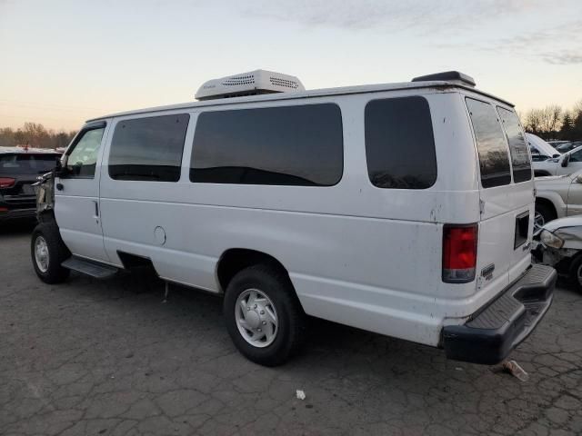 2013 Ford Econoline E350 Super Duty Van