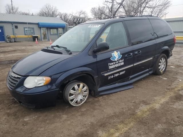 2006 Chrysler Town & Country Touring