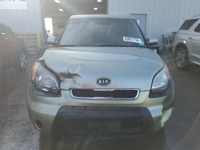 2011 KIA Soul +