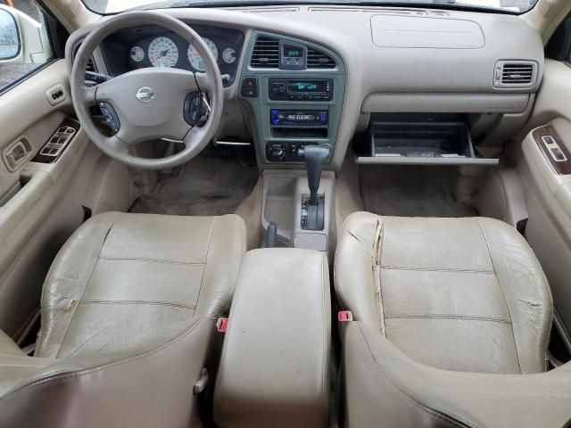 2002 Nissan Pathfinder LE