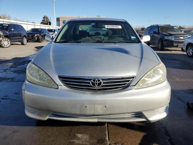 2005 Toyota Camry LE