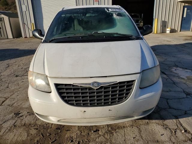 2004 Chrysler Town & Country