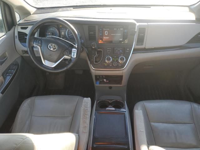 2015 Toyota Sienna XLE