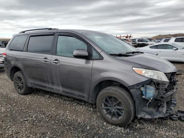 2011 Toyota Sienna XLE