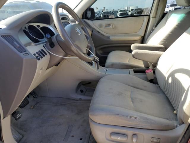 2004 Toyota Highlander Base