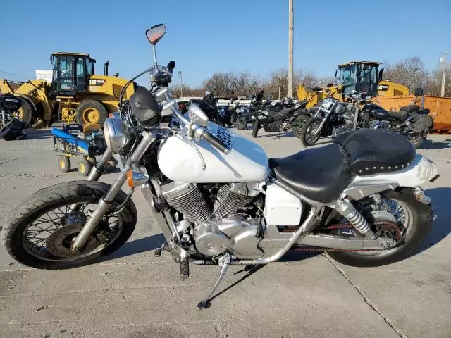 2002 Honda VT750 DC