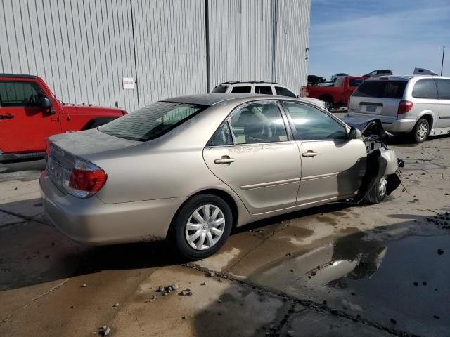 2005 Toyota Camry LE