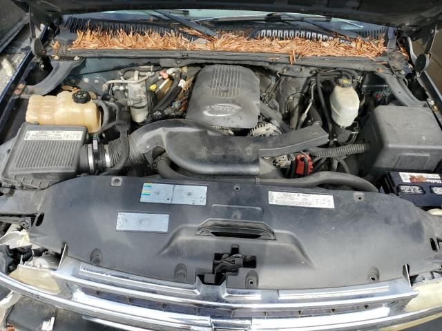 2004 Chevrolet Suburban C1500