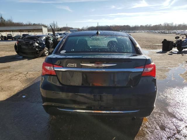 2013 Chrysler 200 Touring