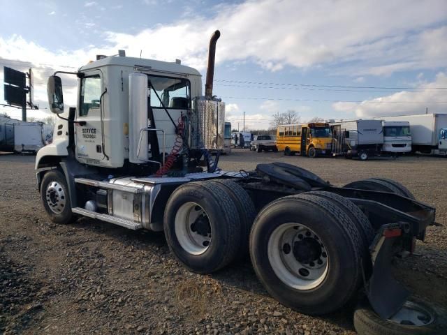 2013 Mack 600 CXU600