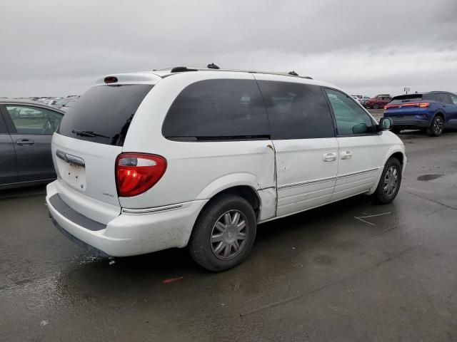 2005 Chrysler Town & Country Limited