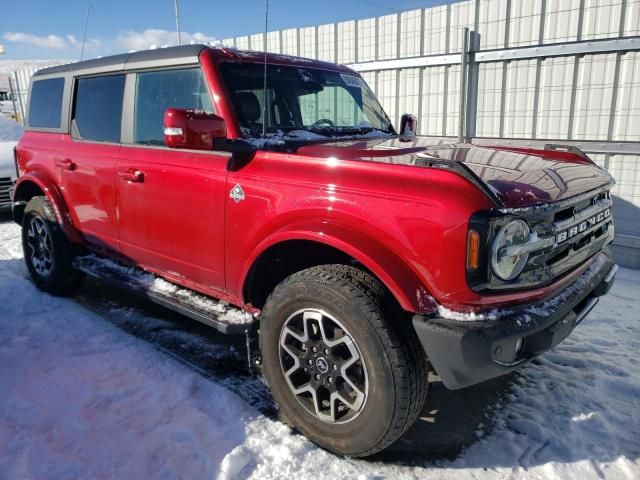 2021 Ford Bronco Base