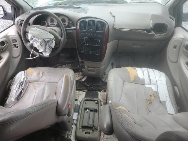 2002 Chrysler Town & Country LXI