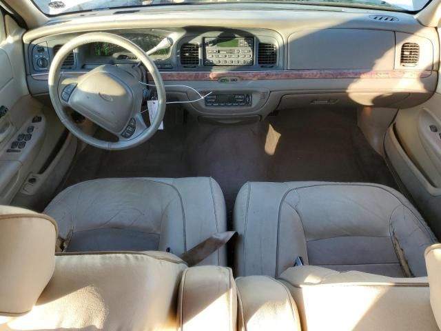 2000 Ford Crown Victoria LX