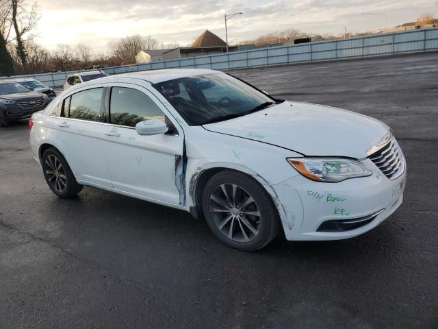 2014 Chrysler 200 Touring