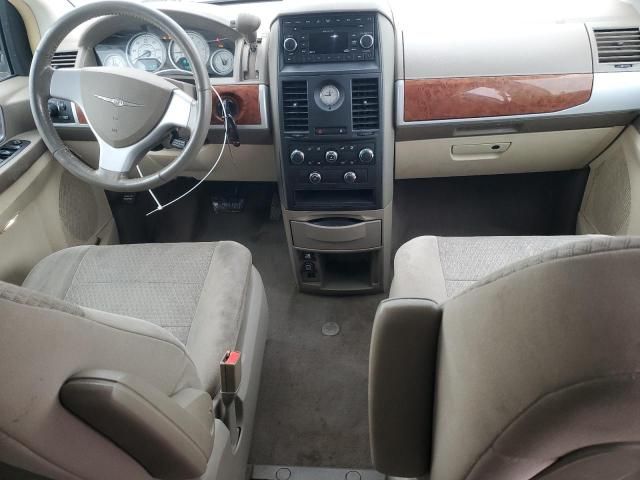 2008 Chrysler Town & Country Touring