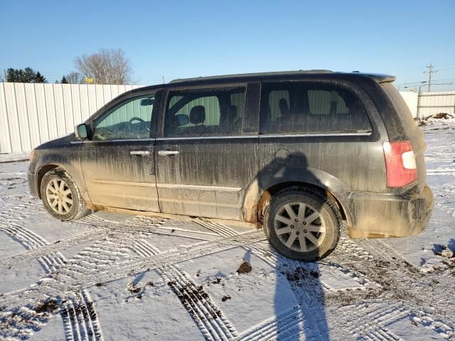 2012 Chrysler Town & Country Touring L