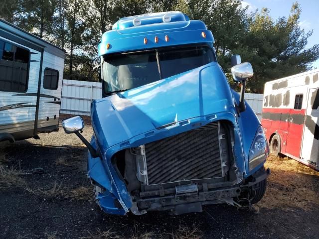 2015 Freightliner Cascadia 125