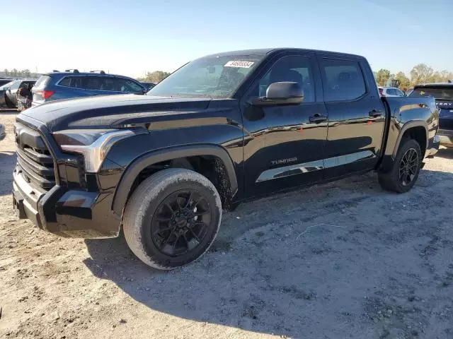 2024 Toyota Tundra Crewmax SR