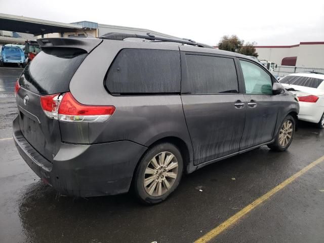 2012 Toyota Sienna XLE