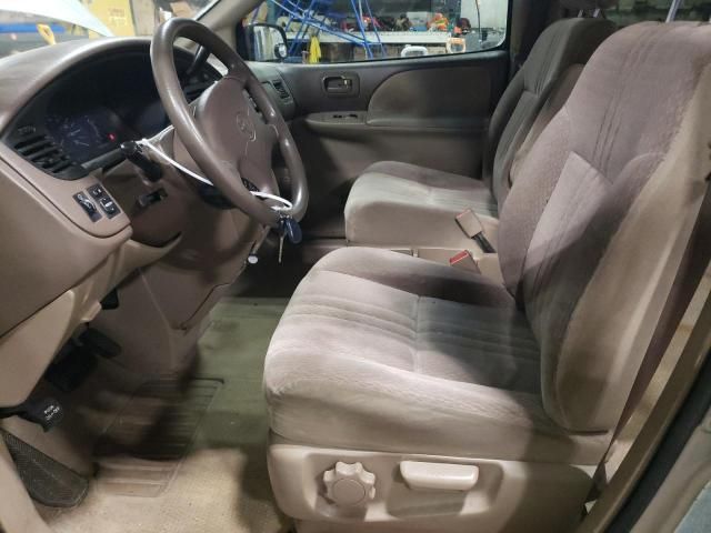 2001 Toyota Sienna CE