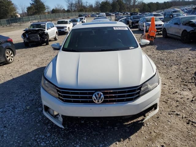 2016 Volkswagen Passat SE