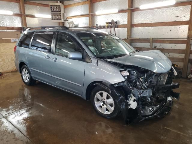 2008 Toyota Sienna XLE